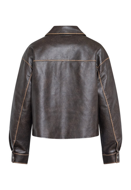 Sisters Point Loro Jakki