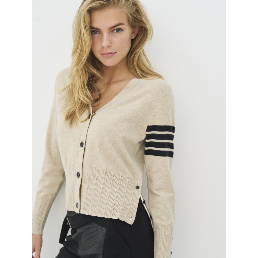 NÜ Crista Cardigan knit
