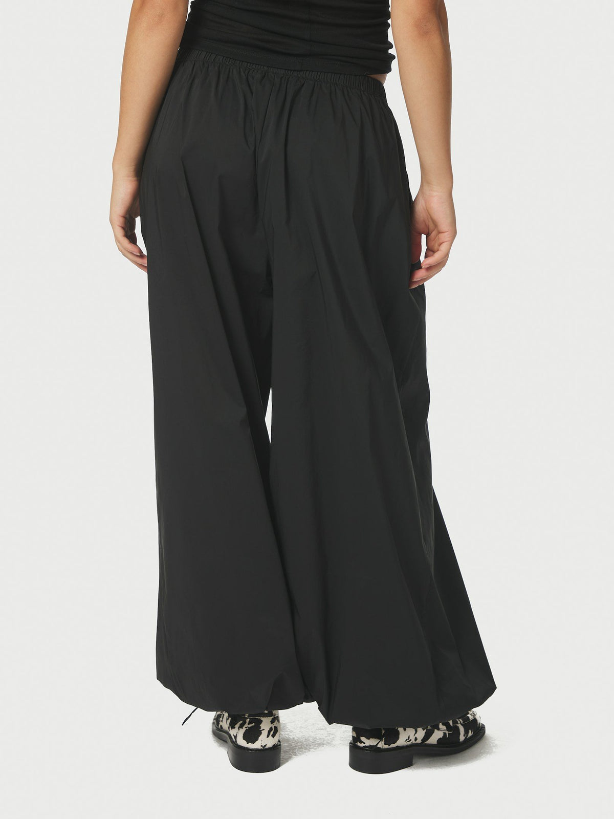 Neo Noir Roxane Balloon Poplin Pants
