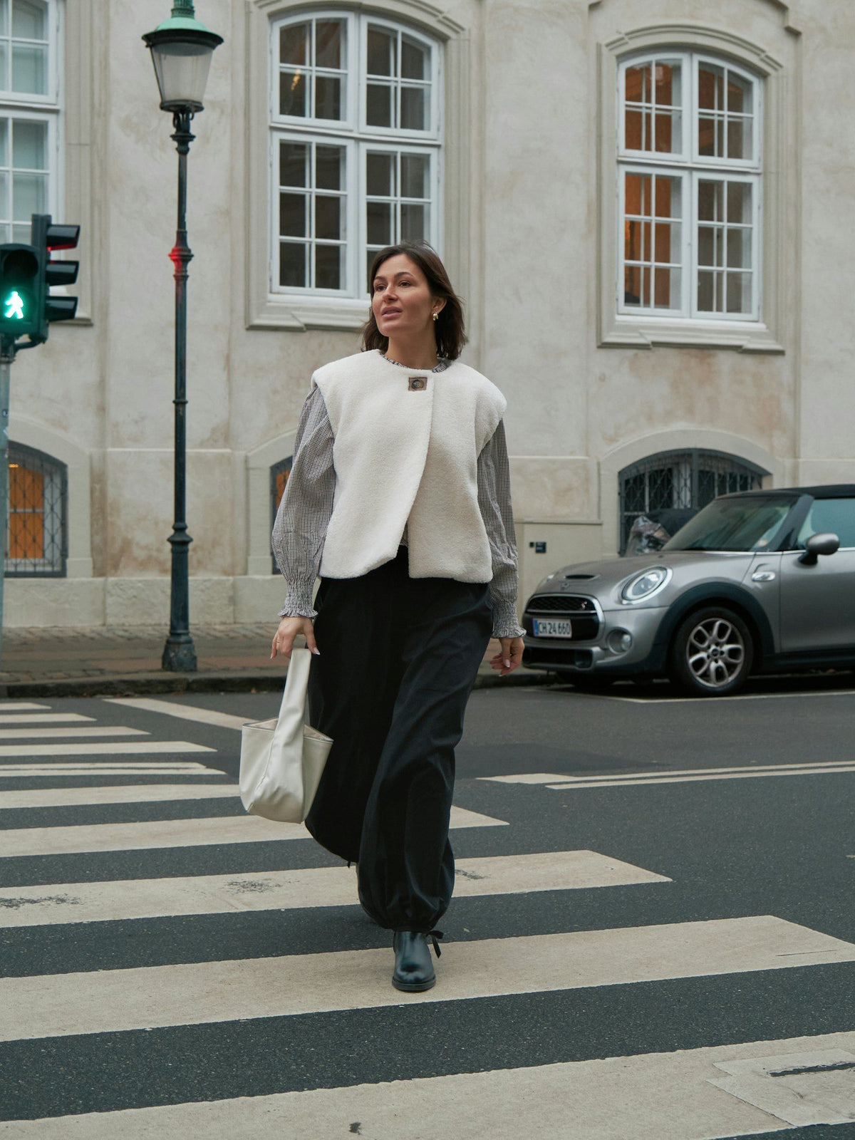 Neo Noir Roxane Balloon Poplin Pants