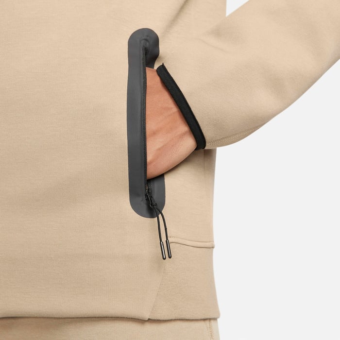 Nike Tech Fleece Peysa
