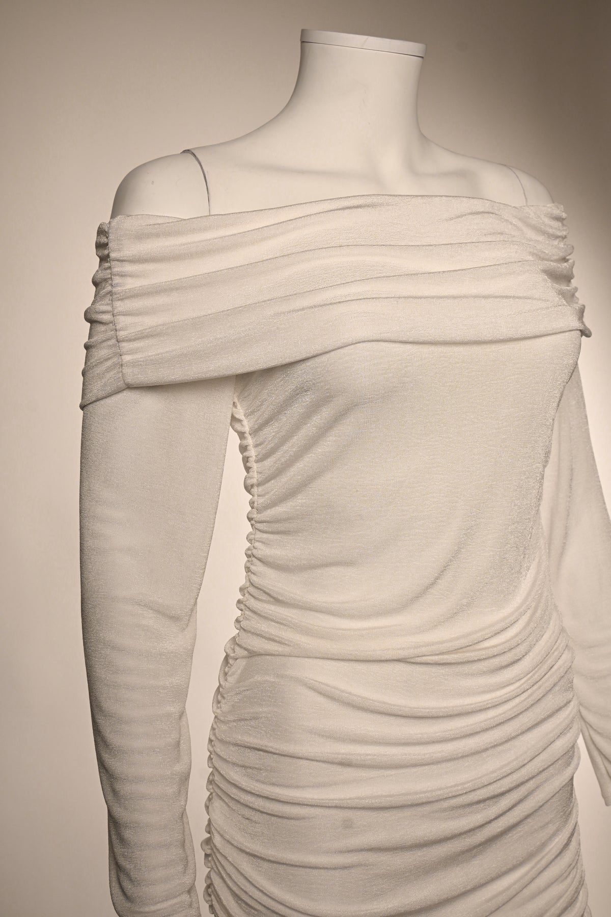 Ella Off-Shoulder Kjóll