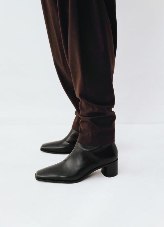 Vagabond - Fay Black