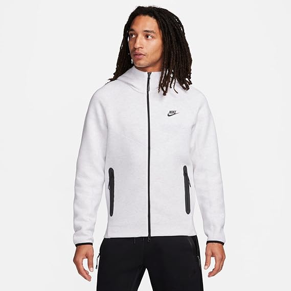 Nike Tech Fleece Peysa