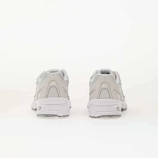 New Balance 740
