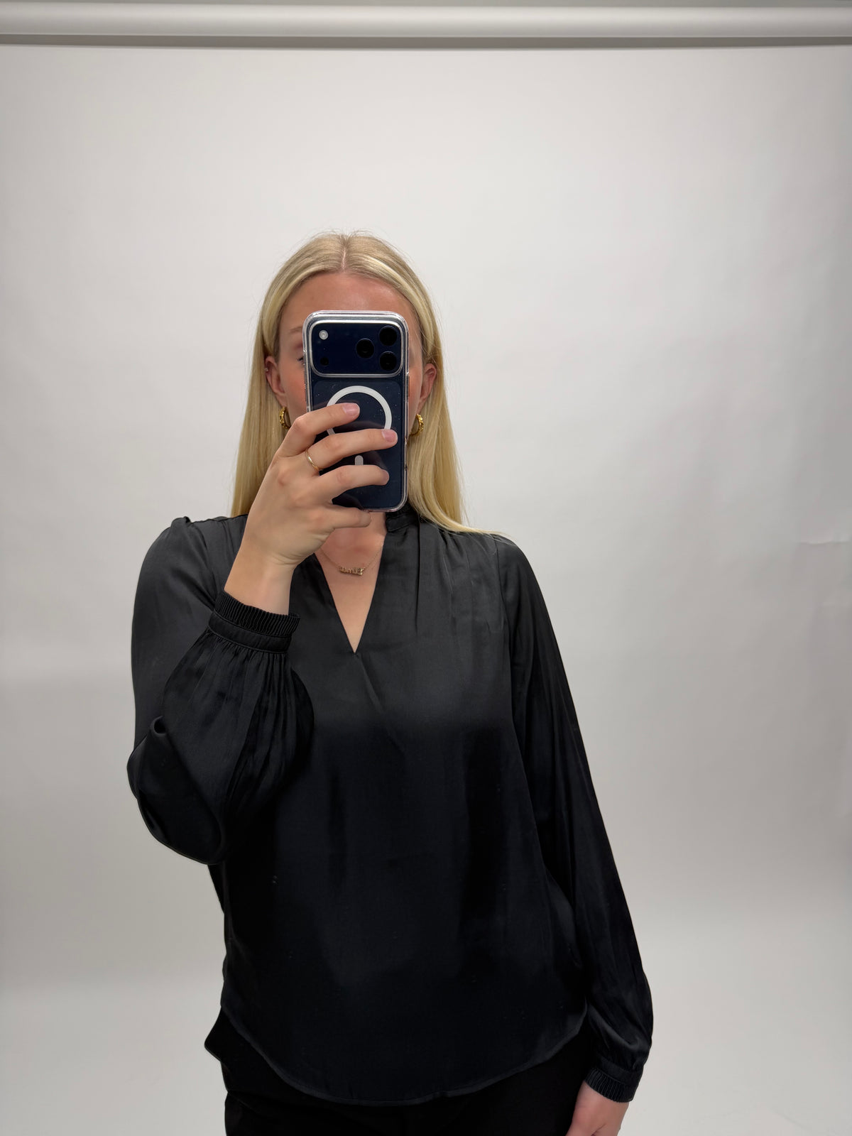 Neo Noir Liddy Blouse