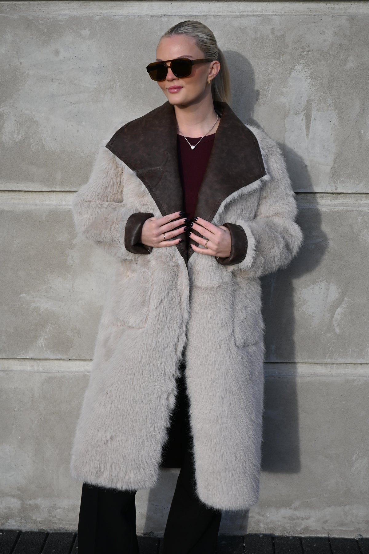 Reverseble Loðkápa - Brown/White