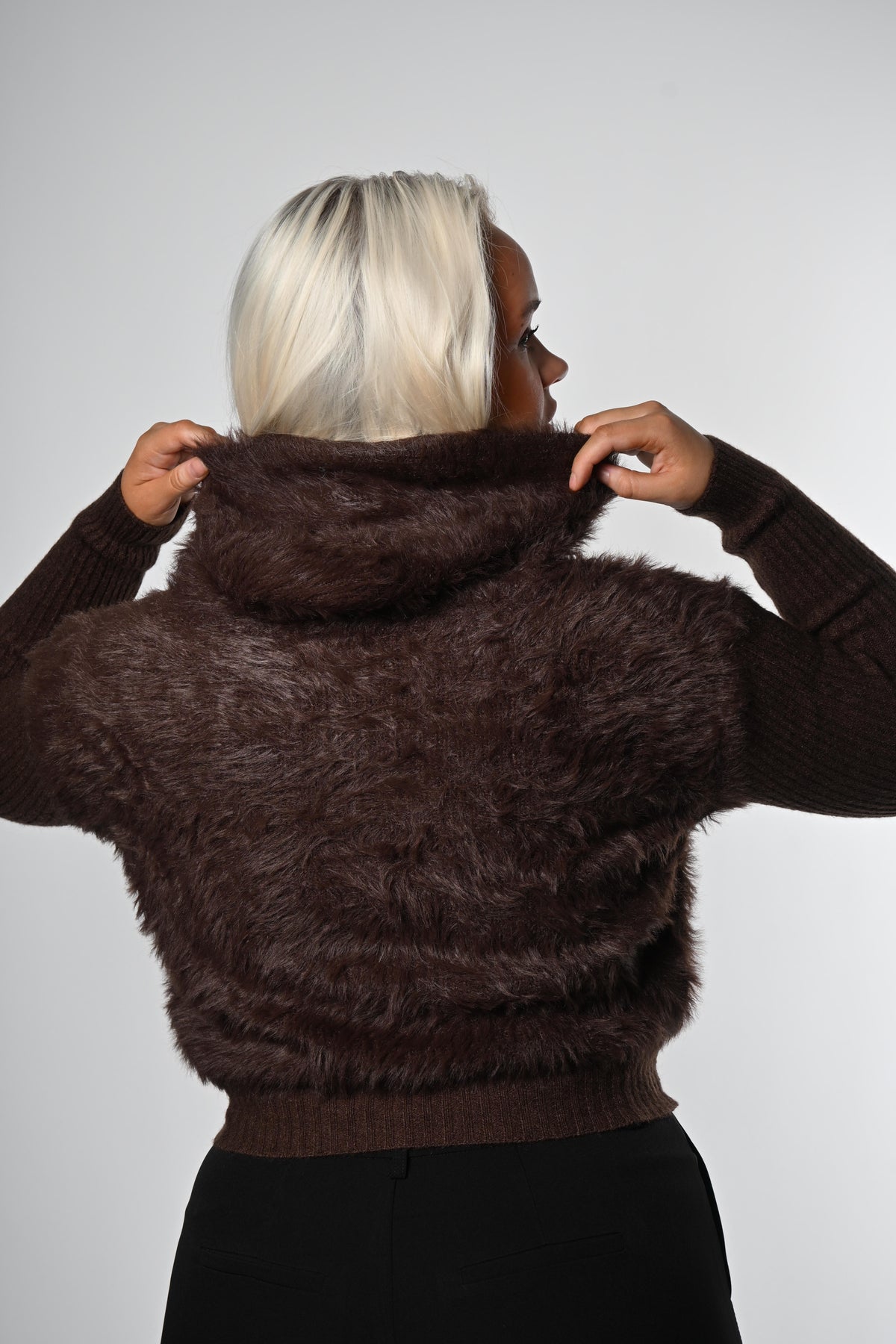 Loðpeysa með hettu