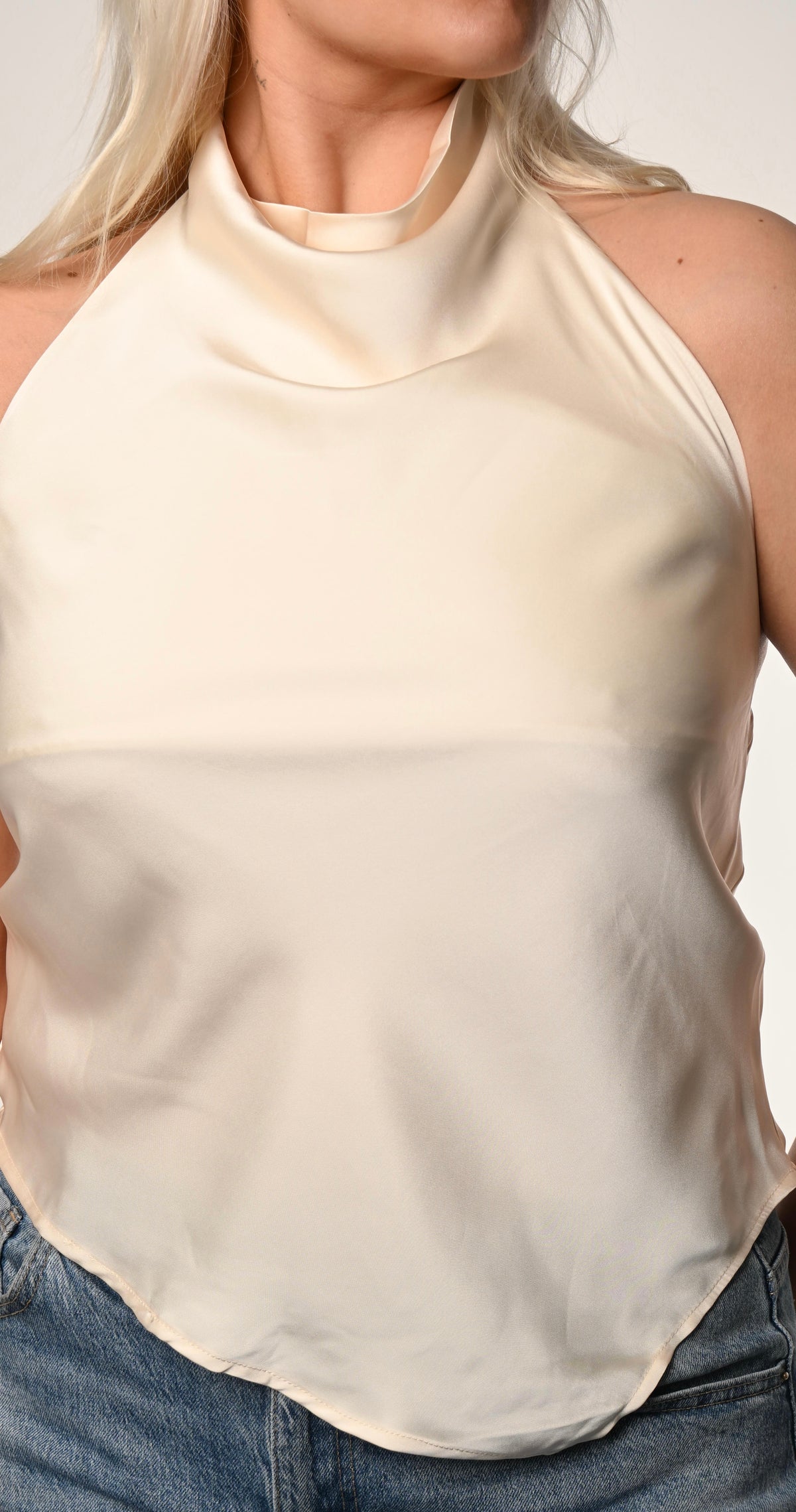 Backless Bolur