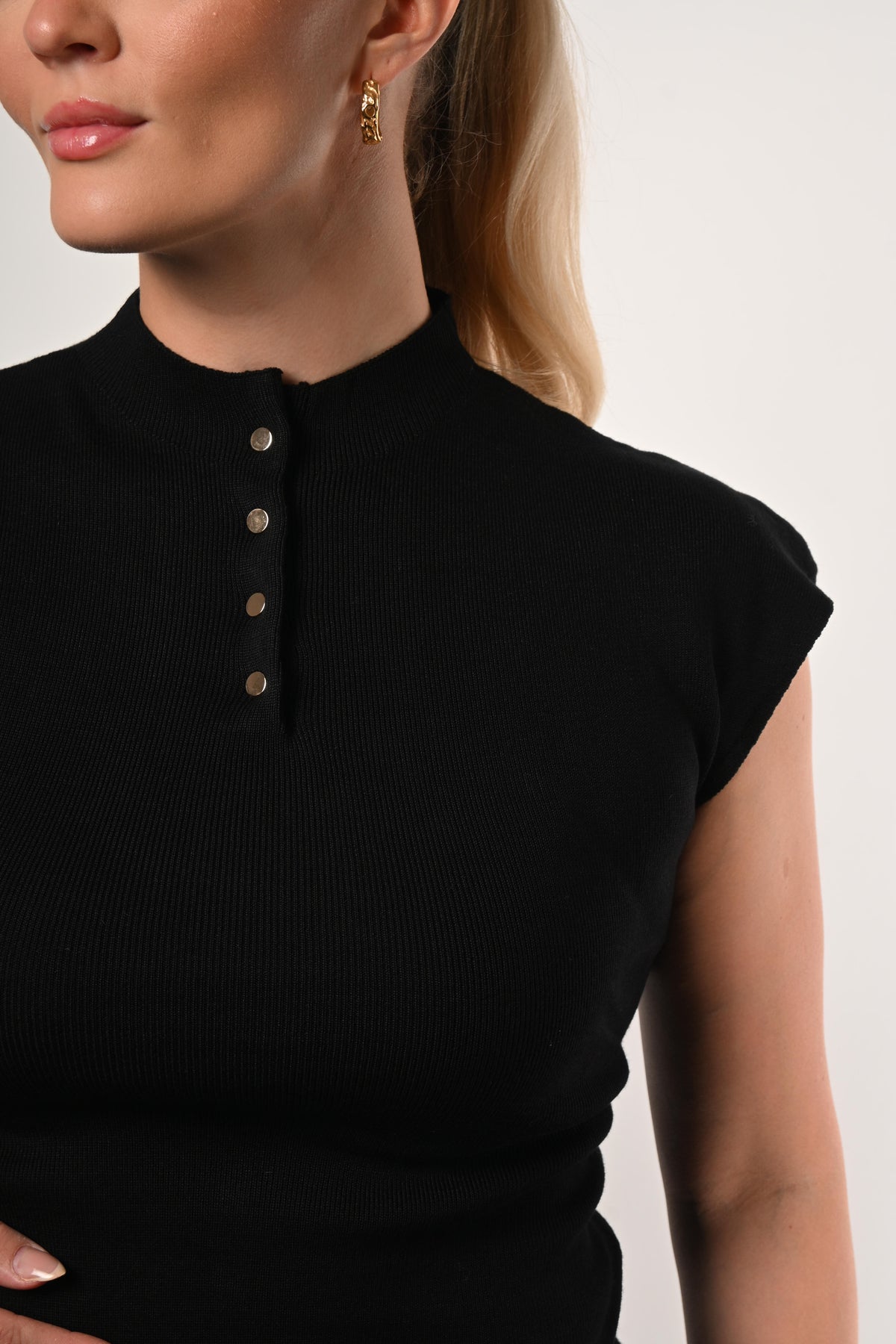 Button Top