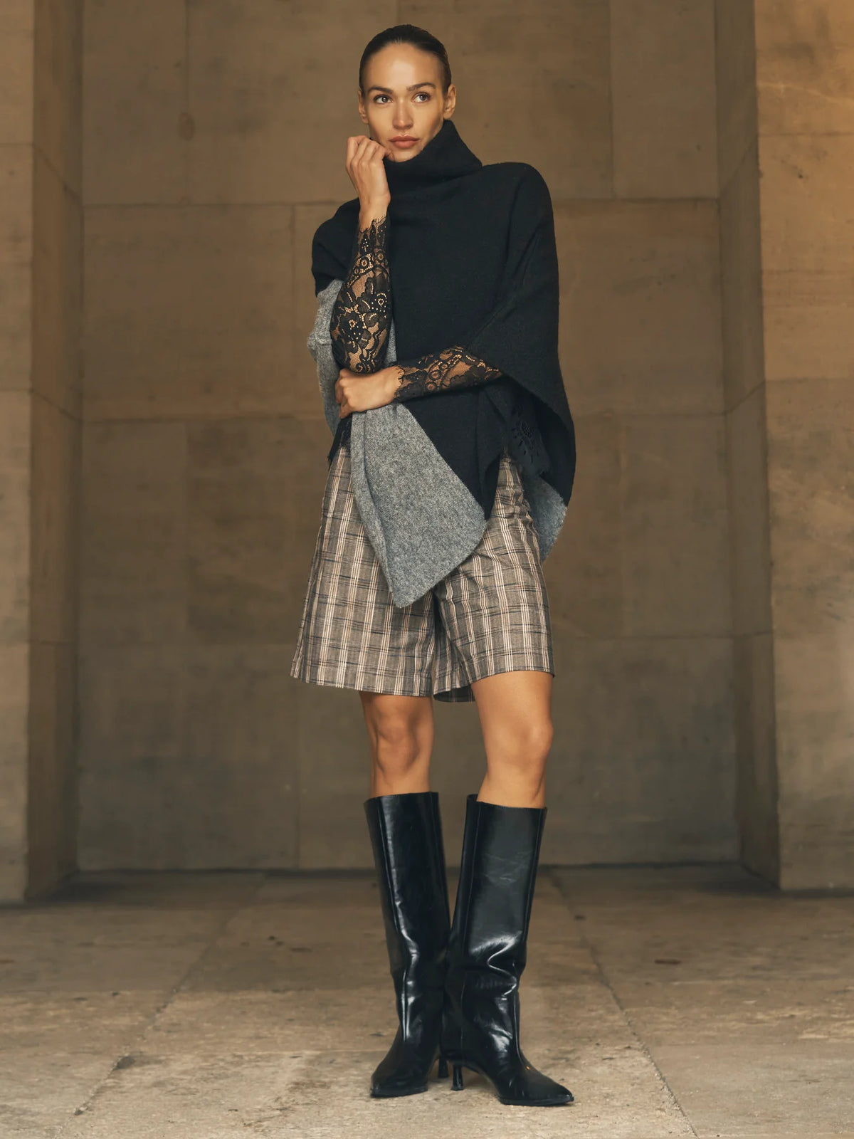 NÜ EVE PONCHO KNIT