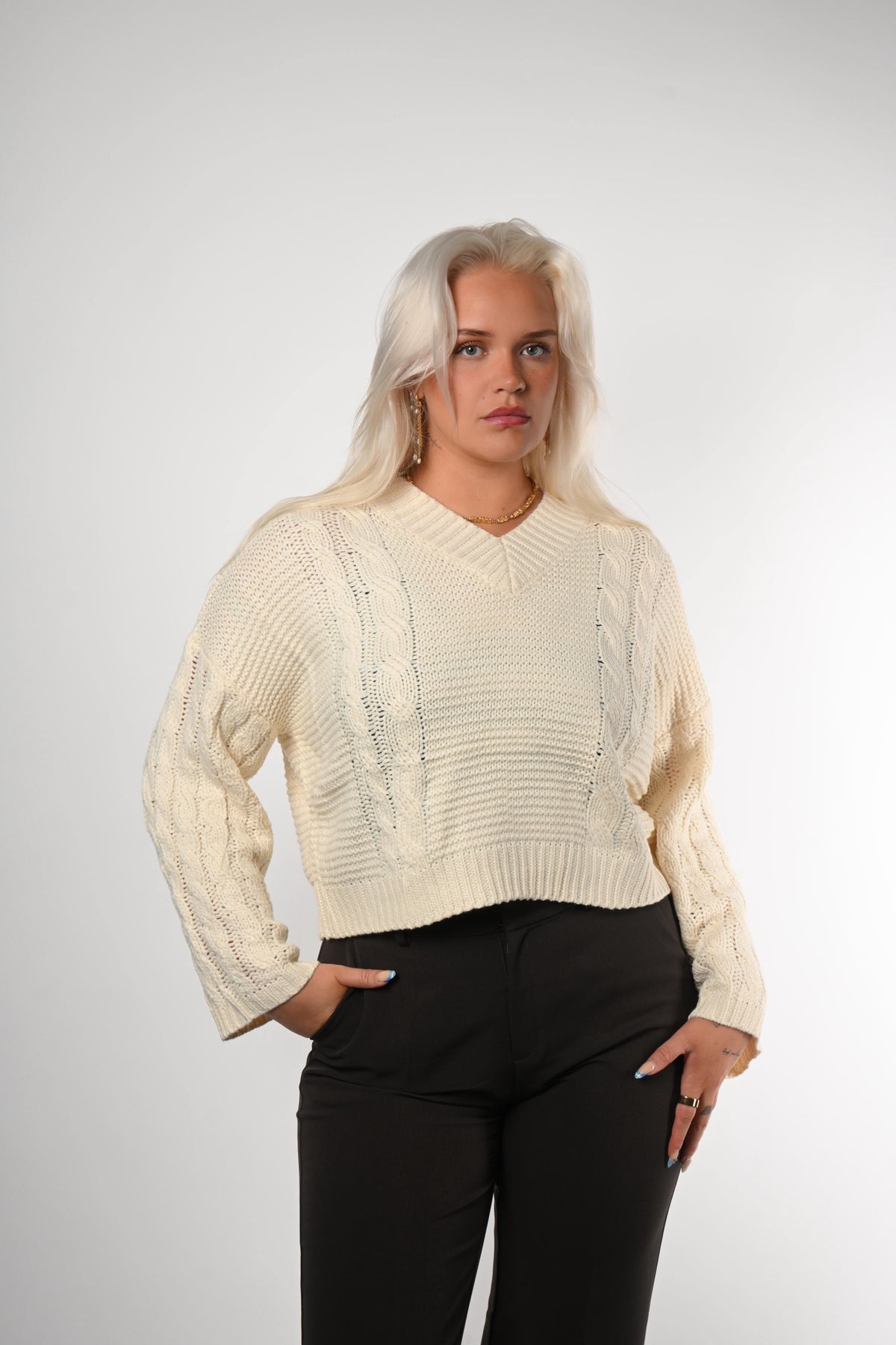 Stutt Kaðla Peysa