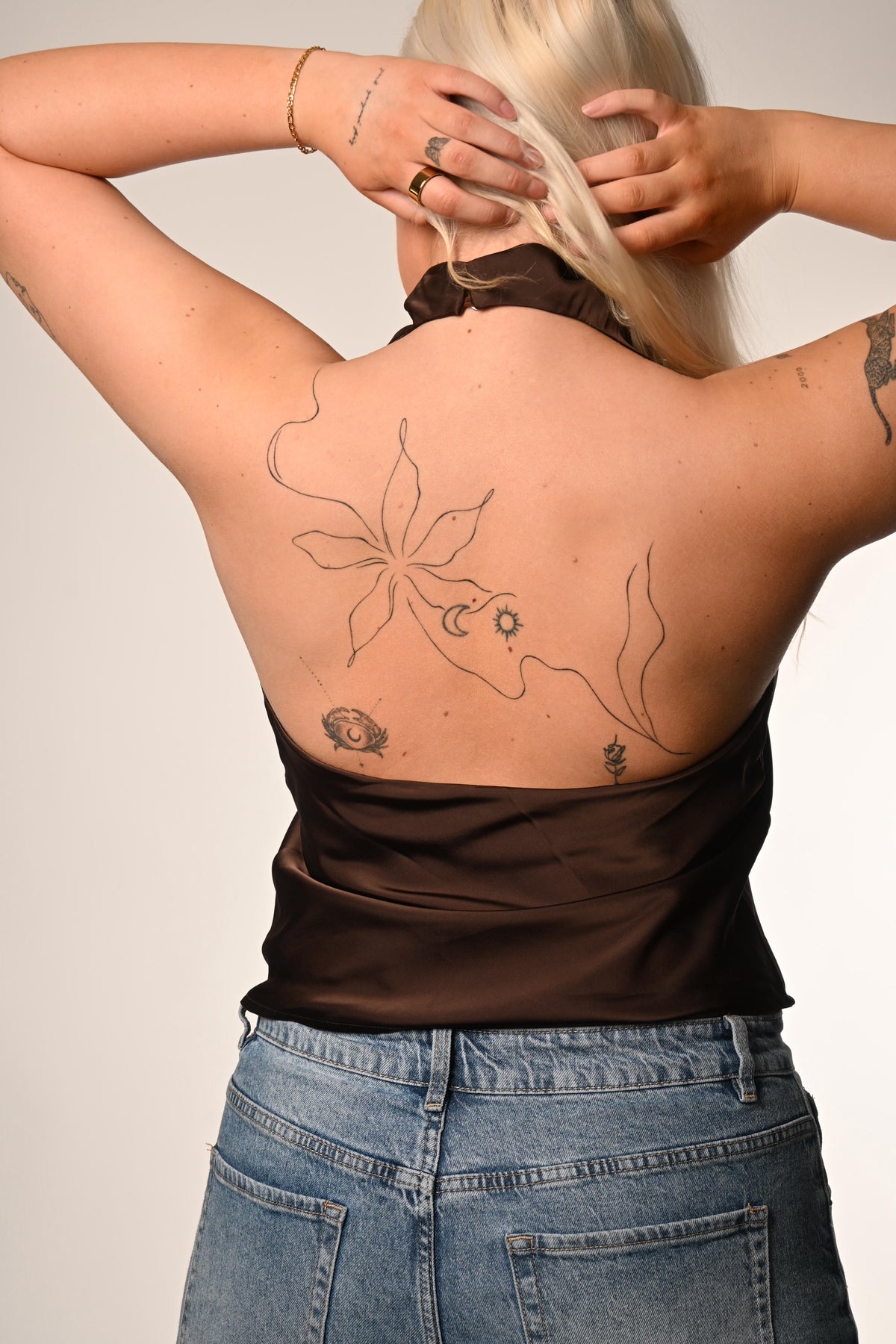 Backless Bolur