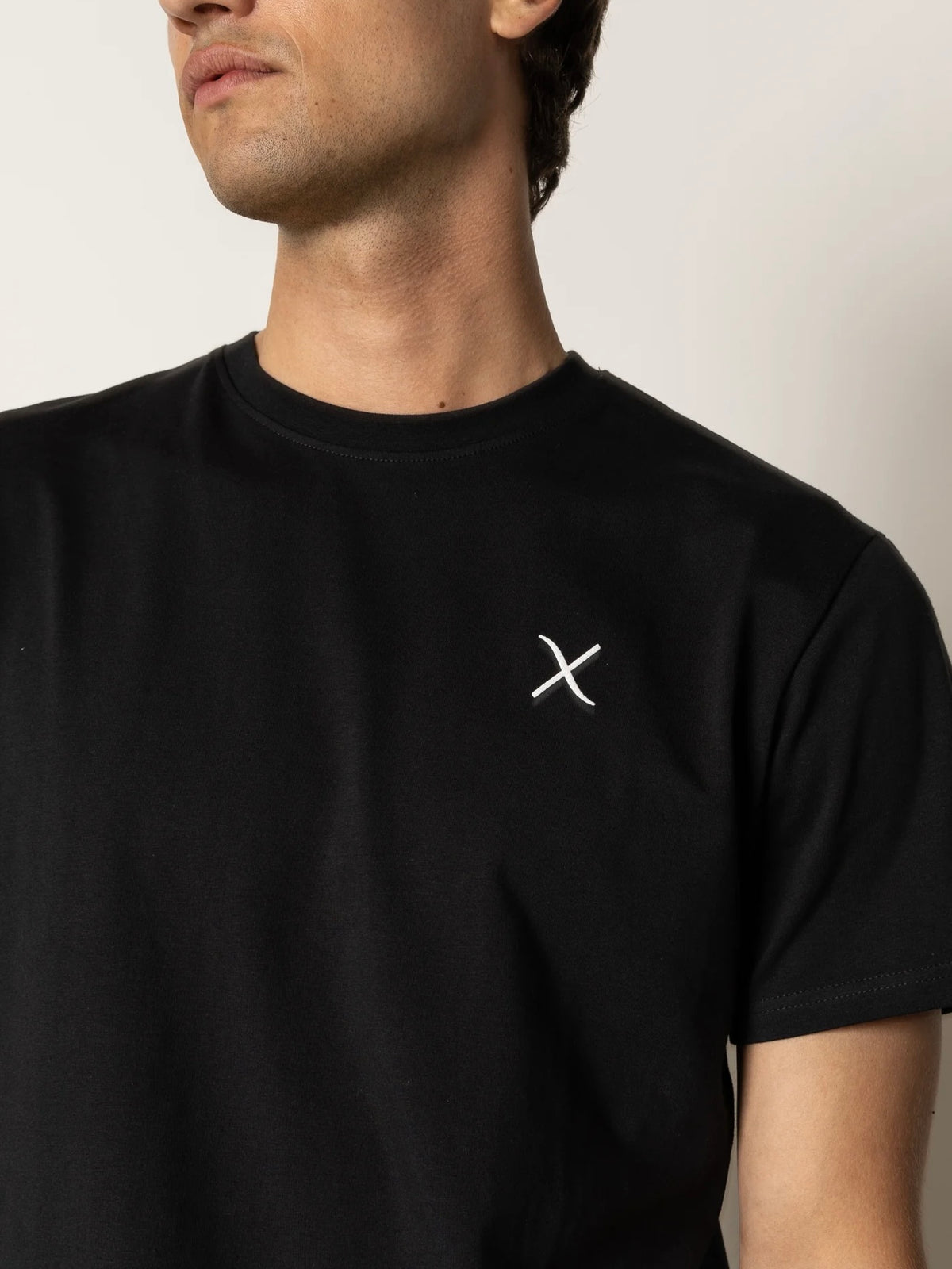 Clean Cut Copenhagen Cross Logo Bolur