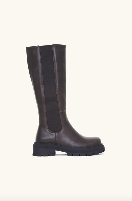 Boots Brown
