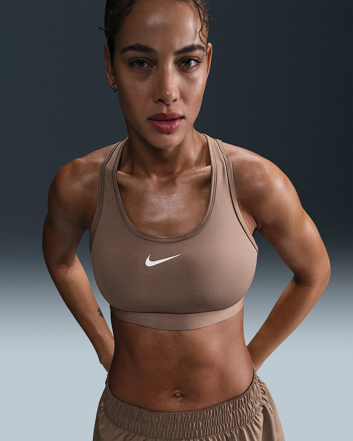 Nike Swoosh Medium-Support Sports Bra