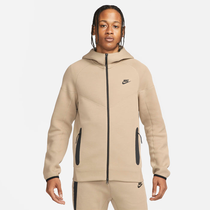 Nike Tech Fleece Peysa