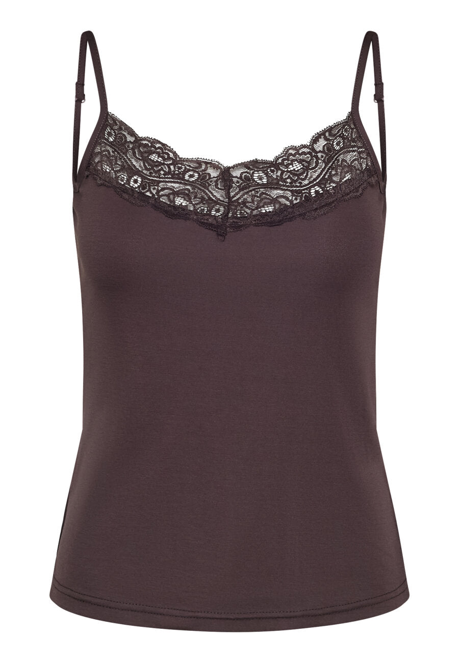 Sisters Point Vumi Toppur